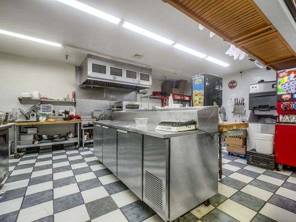Highly Established Turn Key Pizza Planet-Video World in Selma, CA: 1900 Floral Ave, Selma, CA 93662